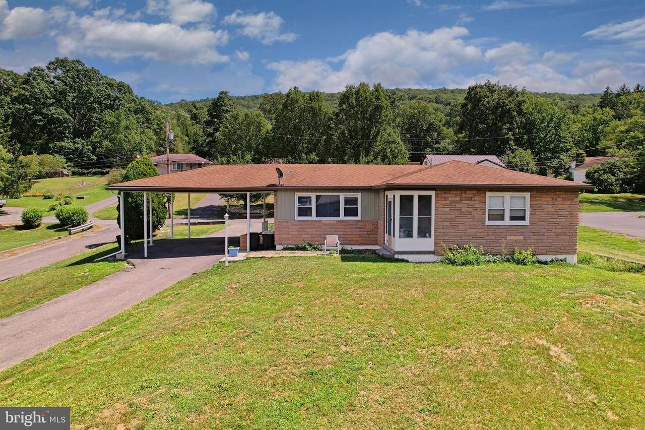 14 Clubhouse Road - Photo 1