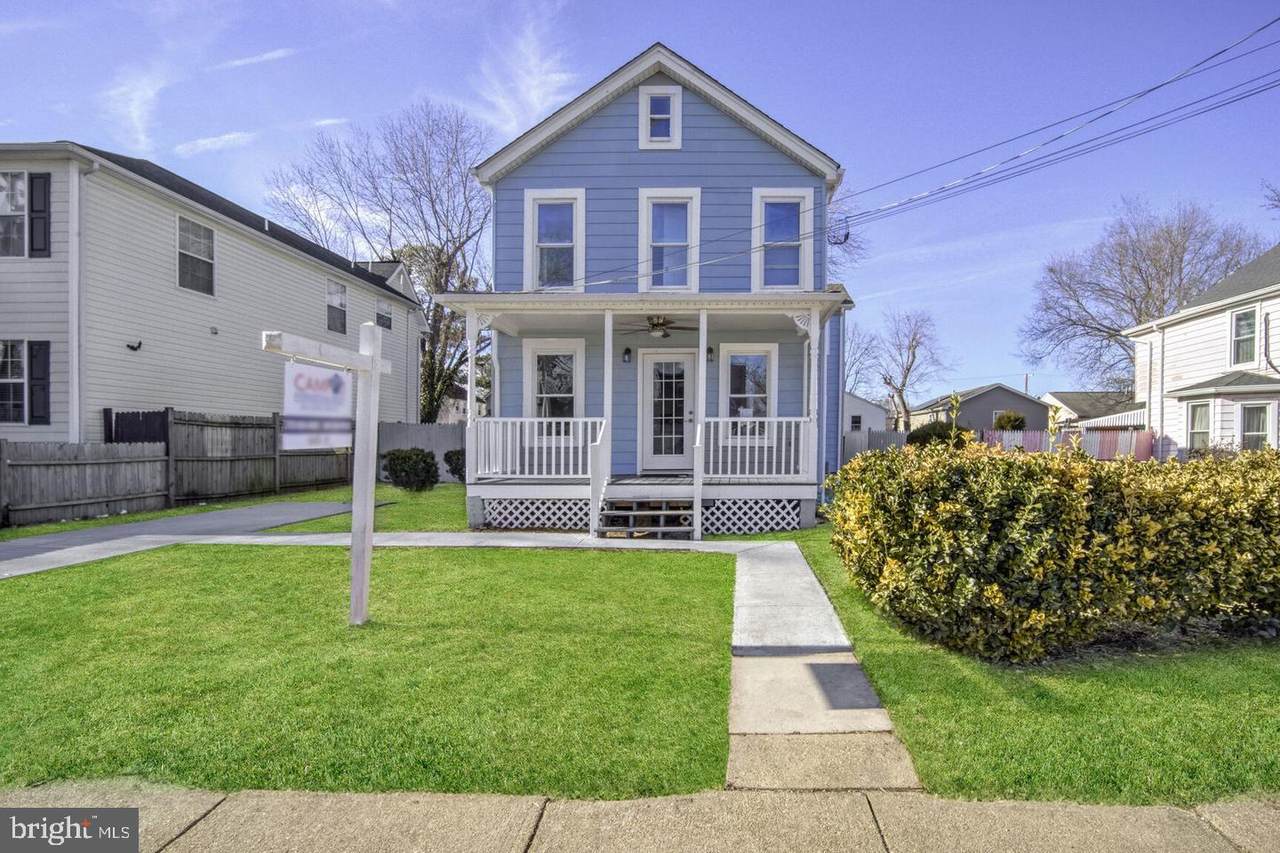 4506 41ST Avenue - Photo 1