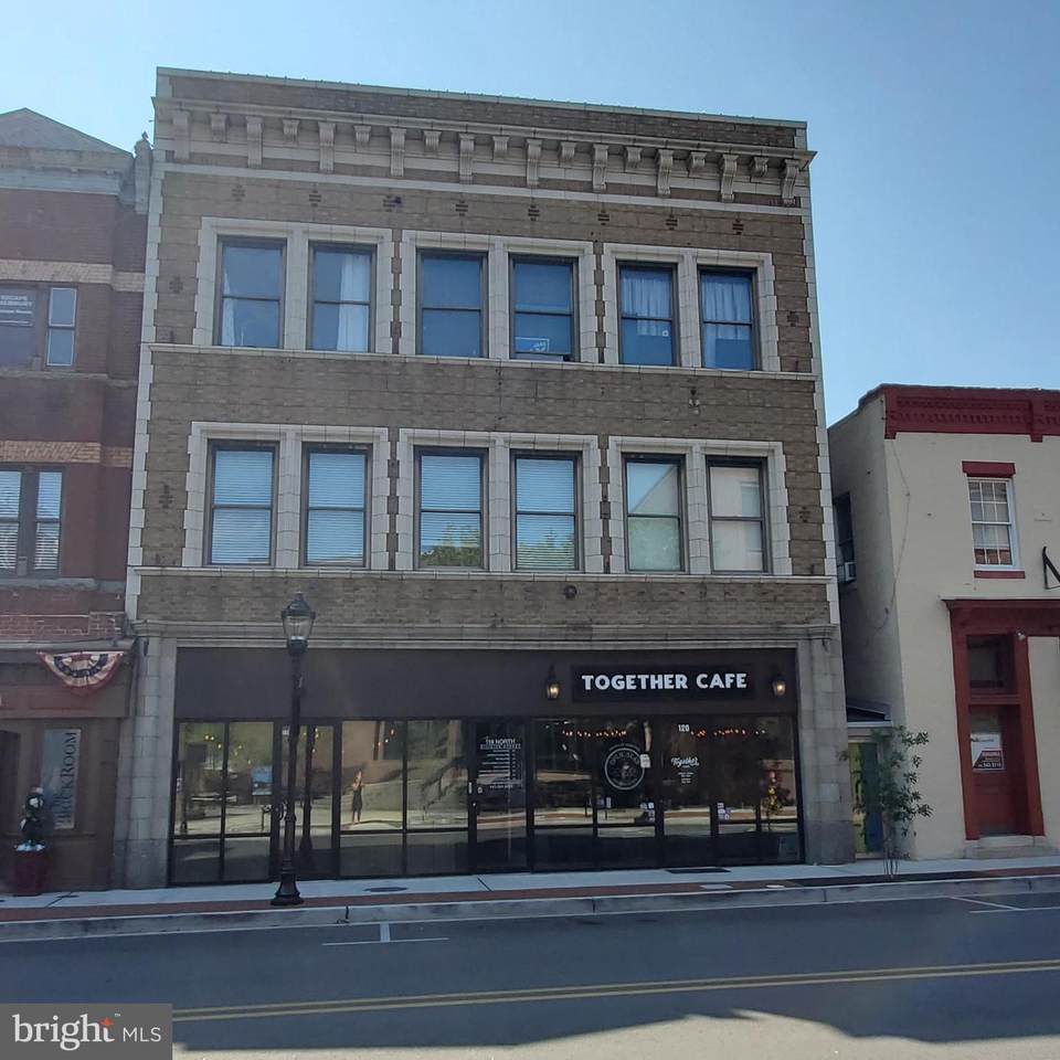 118 Division Street - Photo 1