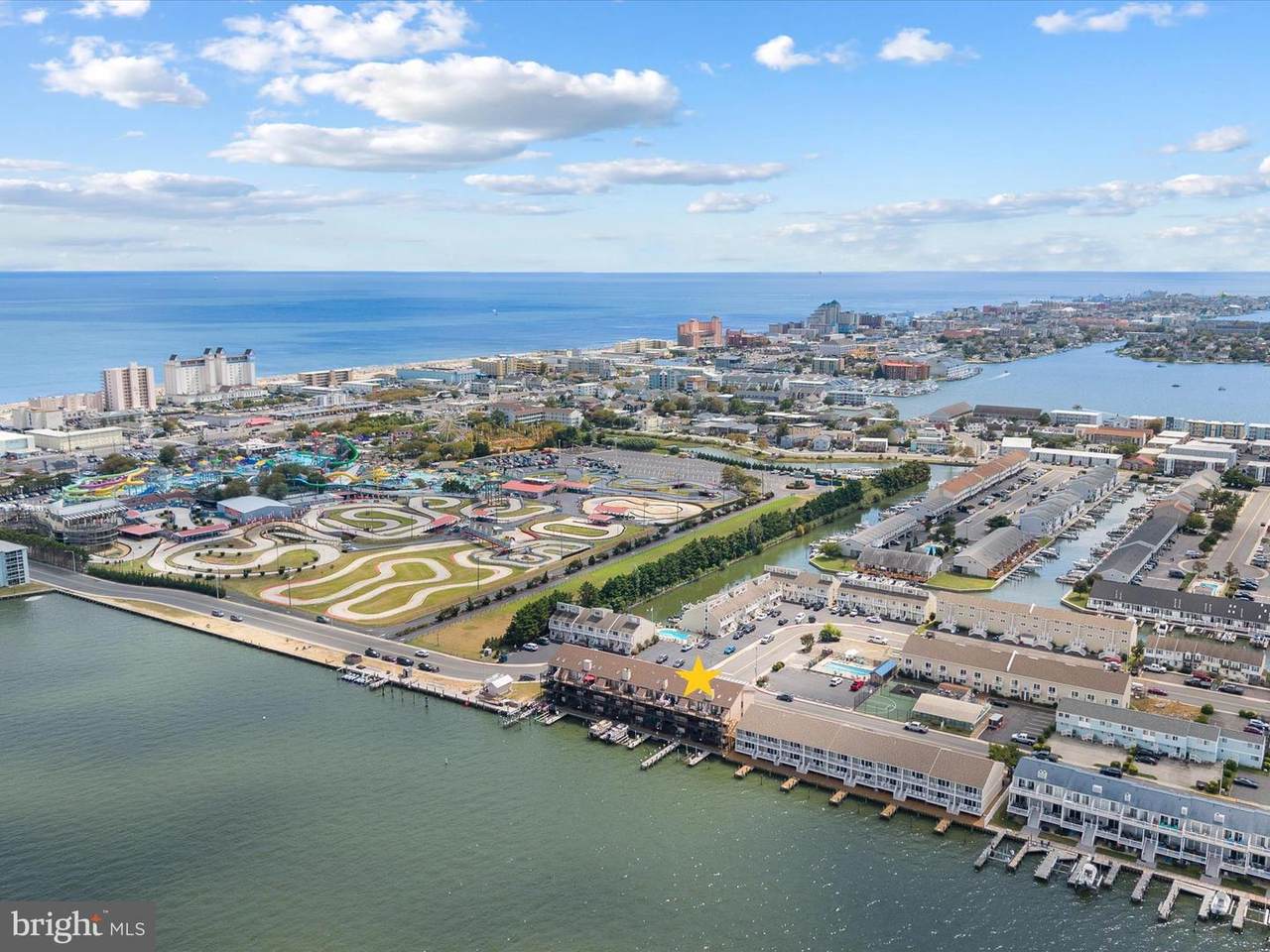 500 32ND Street - Photo 1