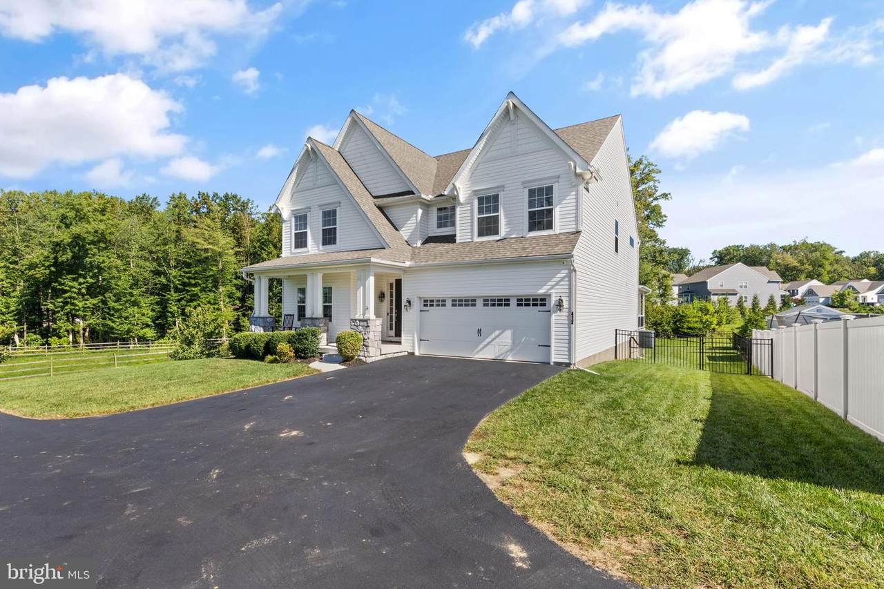 412 Tyrell Court - Photo 1