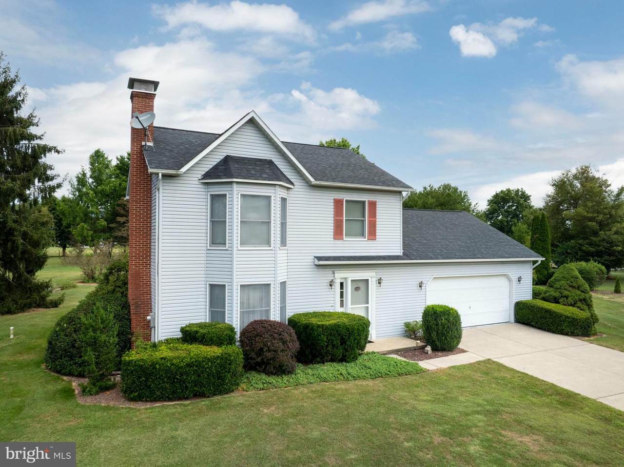 39 Colonial Drive - Photo 1