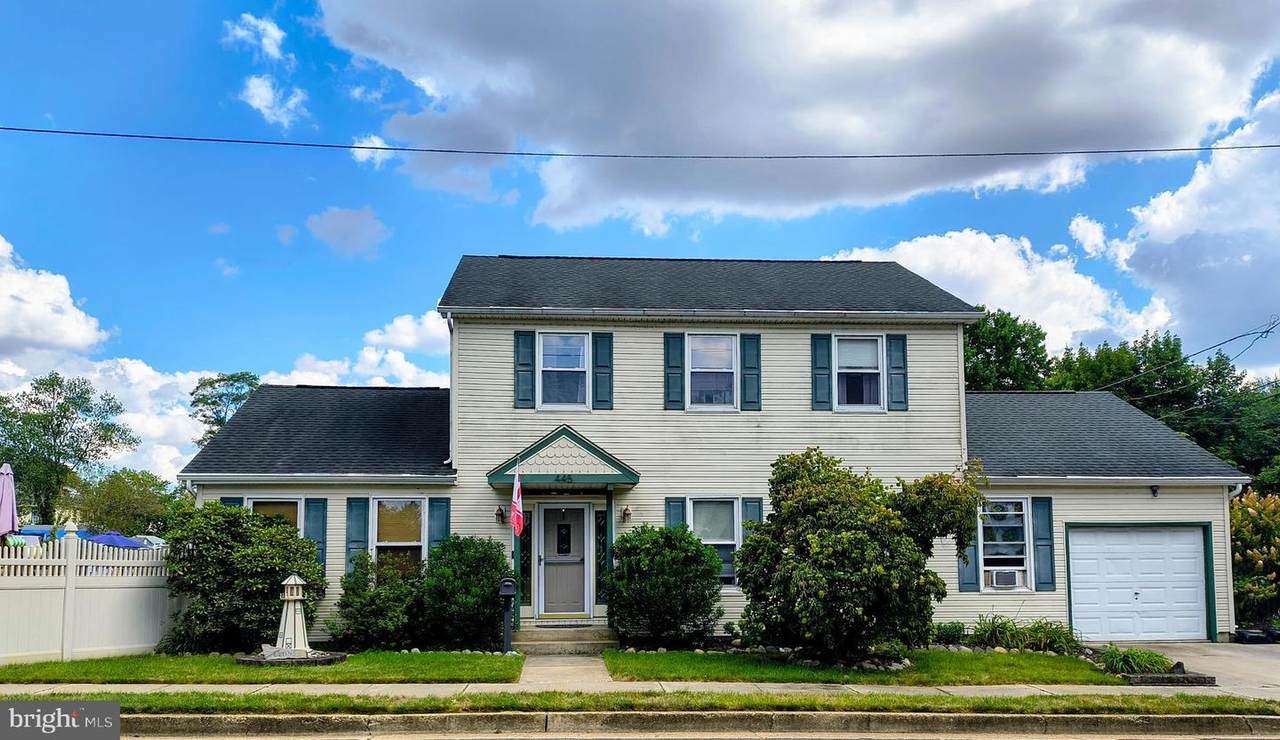 445 Woodbine Avenue - Photo 1