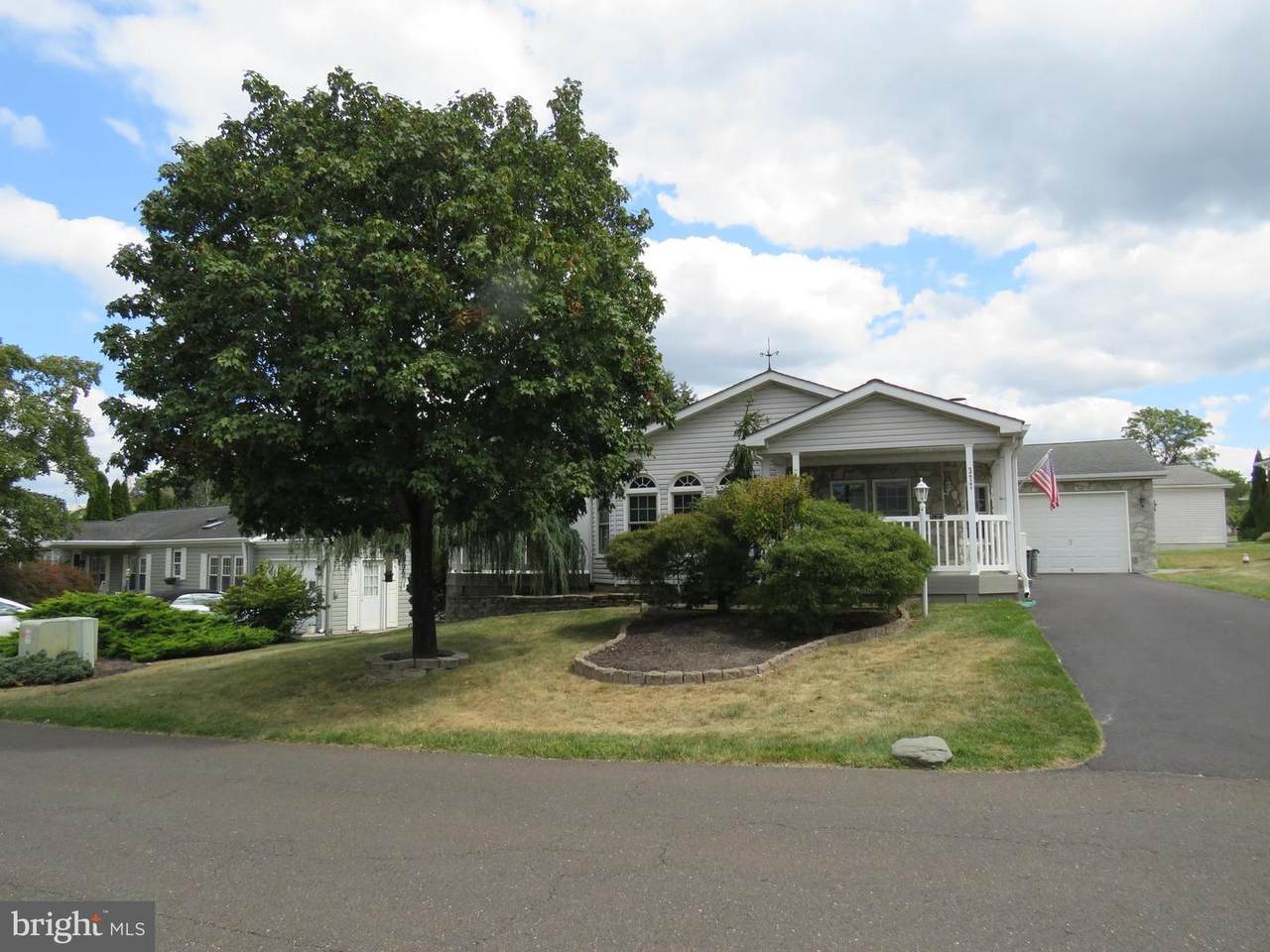 377 Spring Meadow Circle - Photo 1