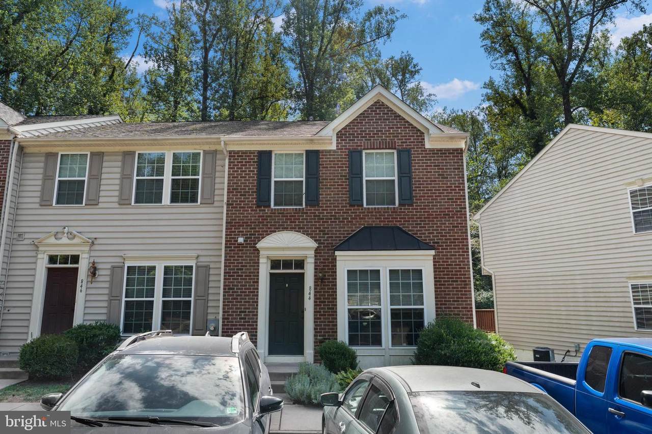 844 Rock Creek Rd - Photo 1