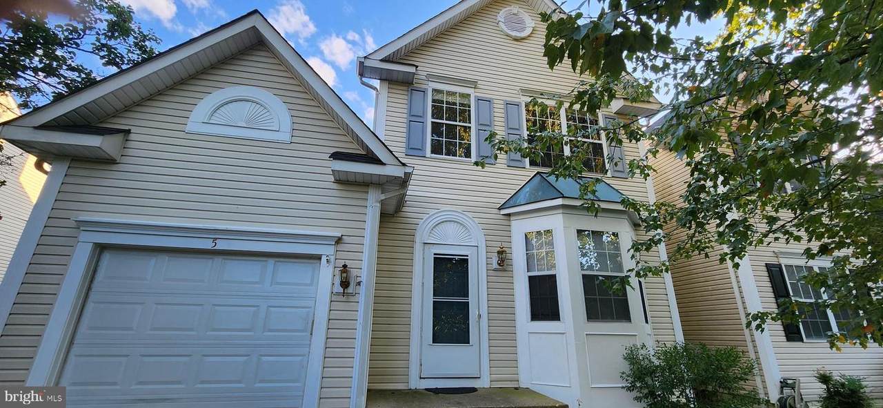 5 Sharon Lane - Photo 1