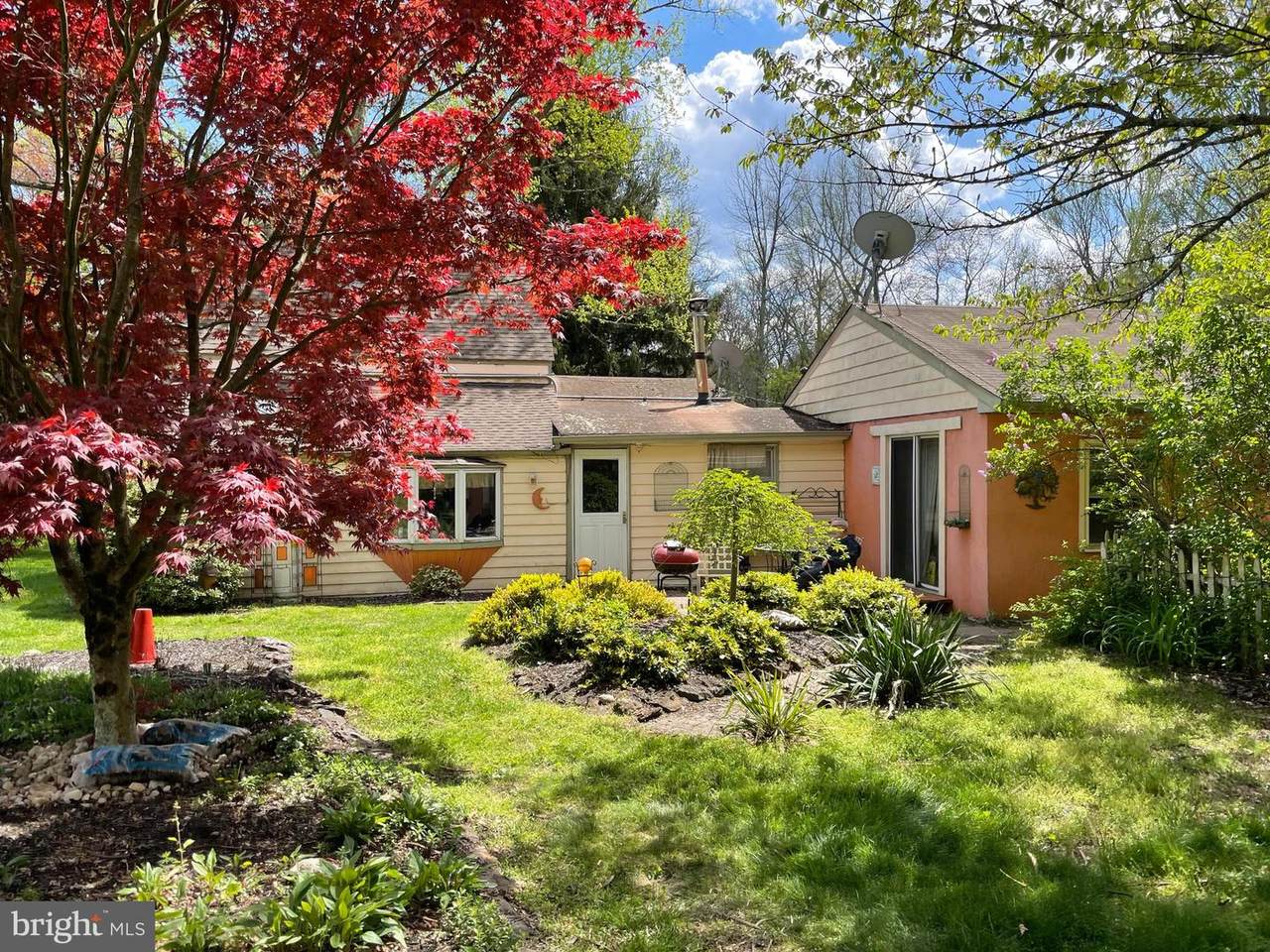 206 Burrs Mill Road - Photo 1