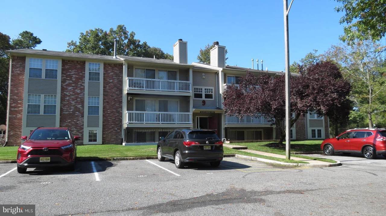 93 Kenwood Drive - Photo 1