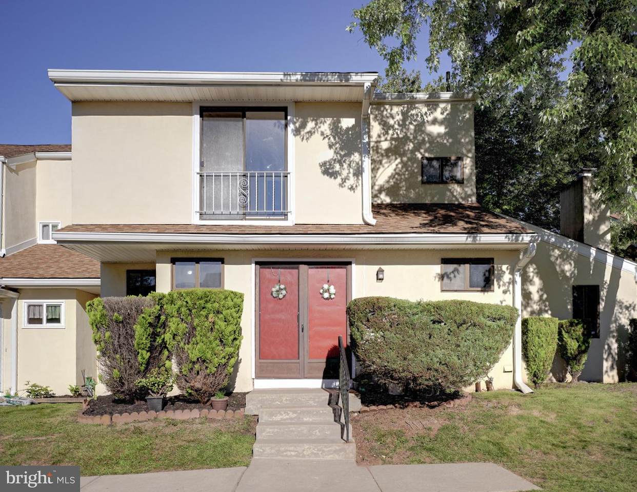 1401 Oak Circle - Photo 1