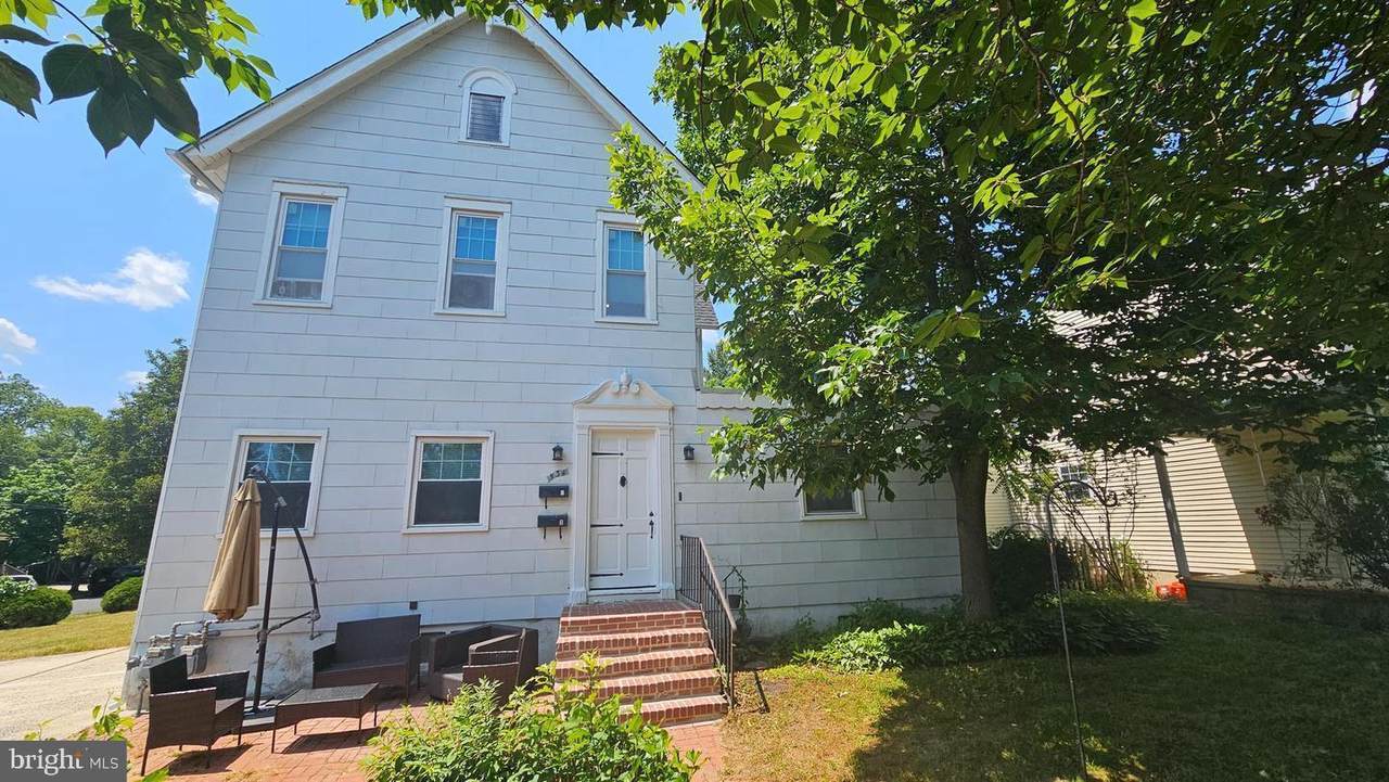 534 Park Avenue - Photo 1