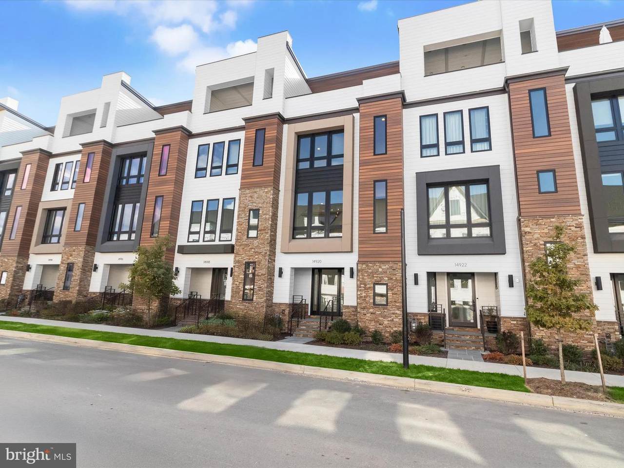 14920 Dispatch St - Photo 1