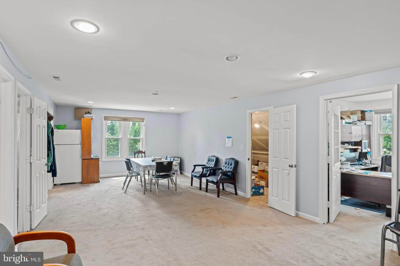 412 Cambridge Street - Photo 1