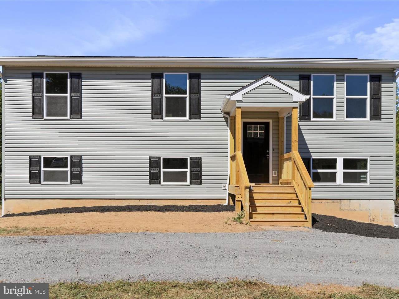 131 Jared Court - Photo 1