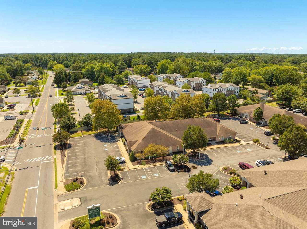 1346 Division Street - Photo 1