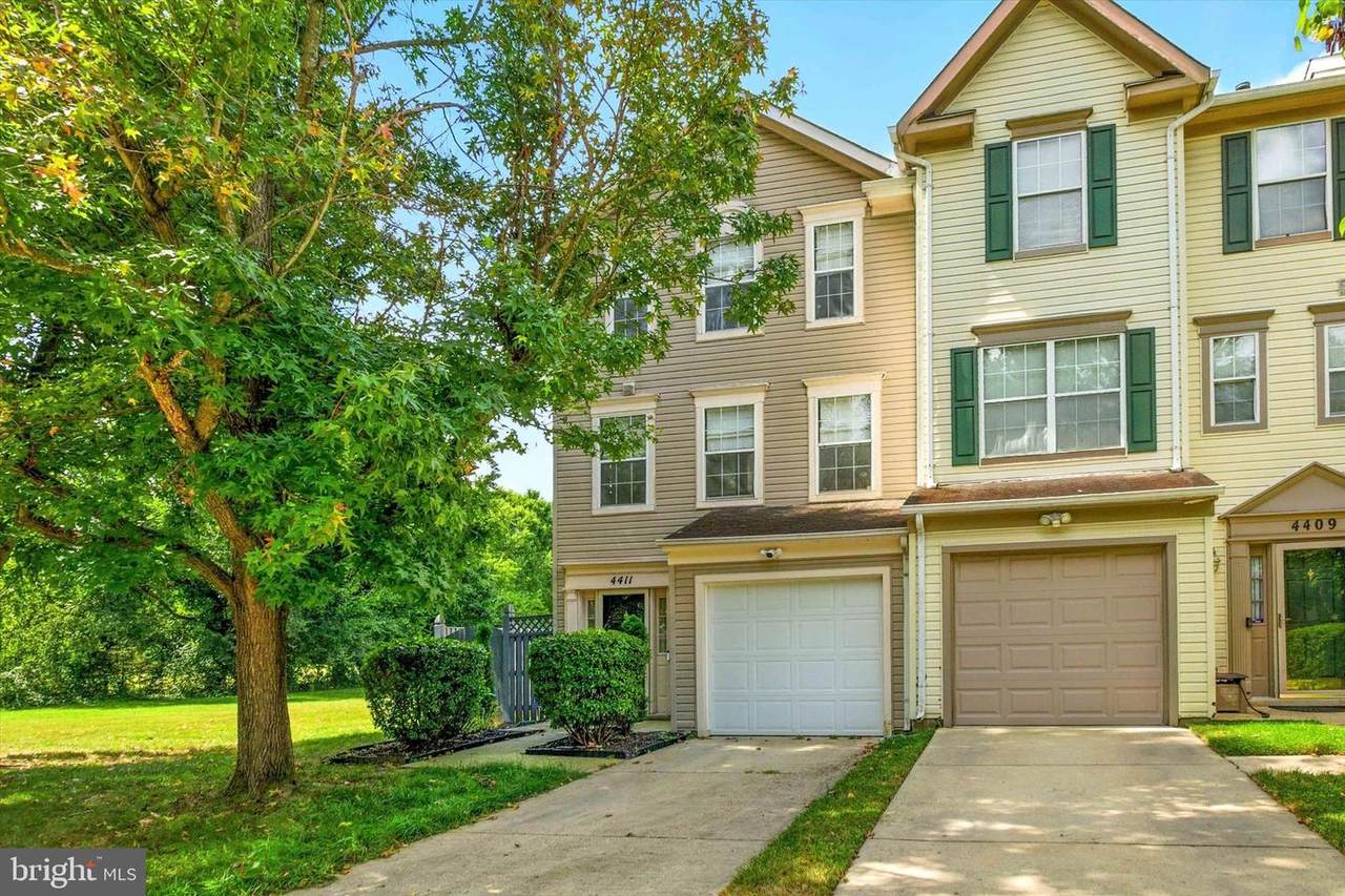 4411 Beckenham Place - Photo 1