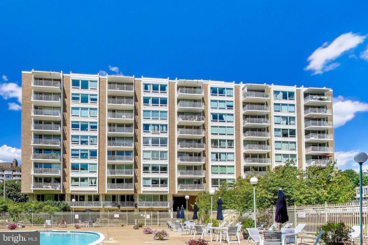 1435 4TH Street - Photo 1