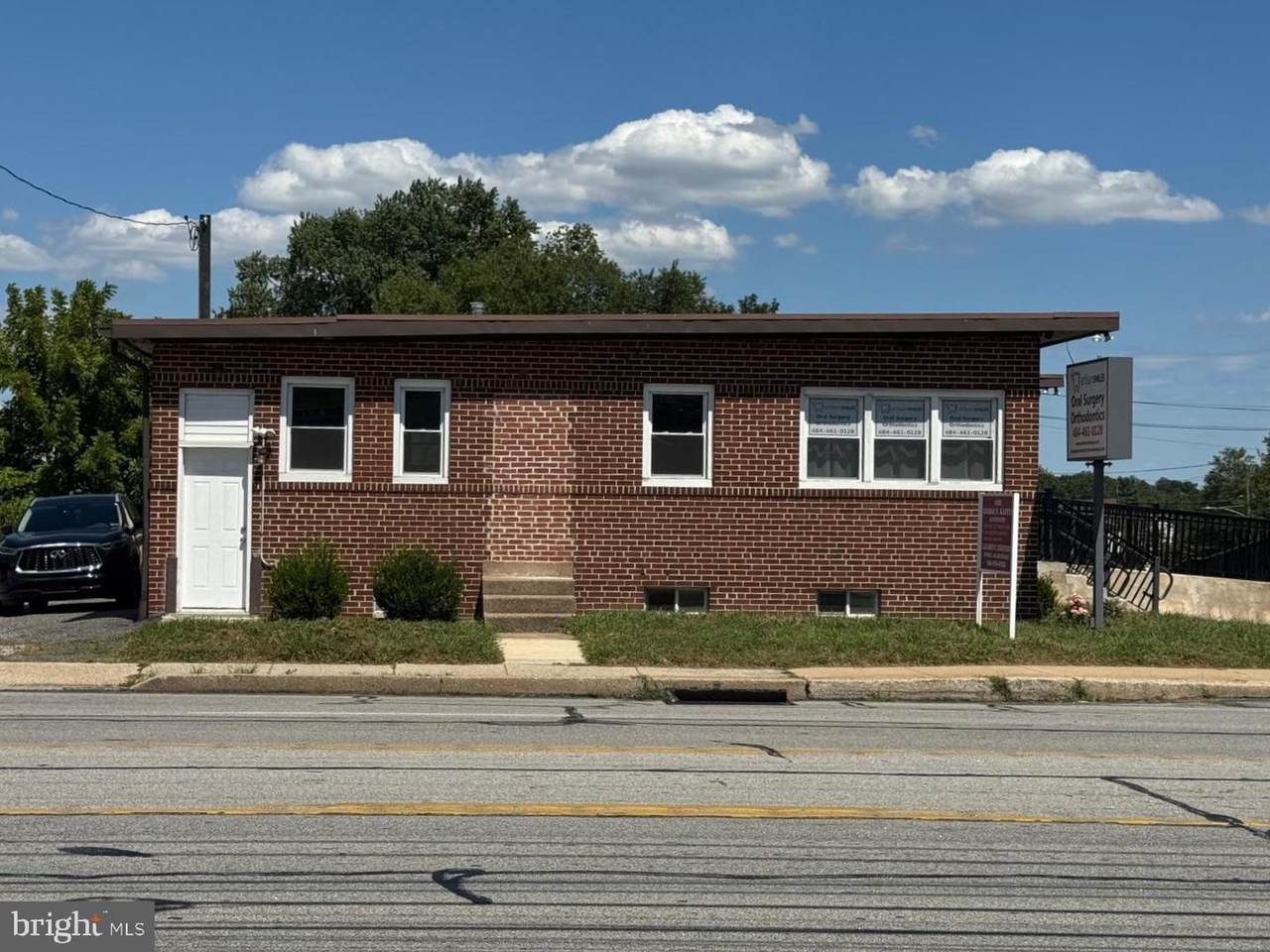 4201 Edgmont Avenue - Photo 1