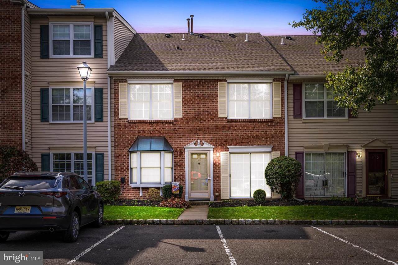 110 Versailles - Photo 1