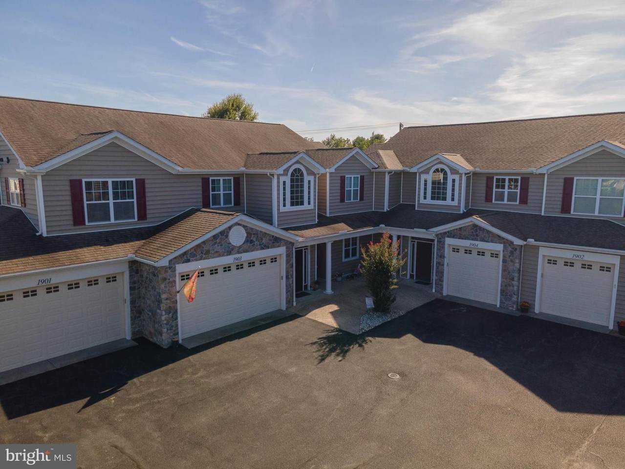 18928 Shore Pointe Court - Photo 1