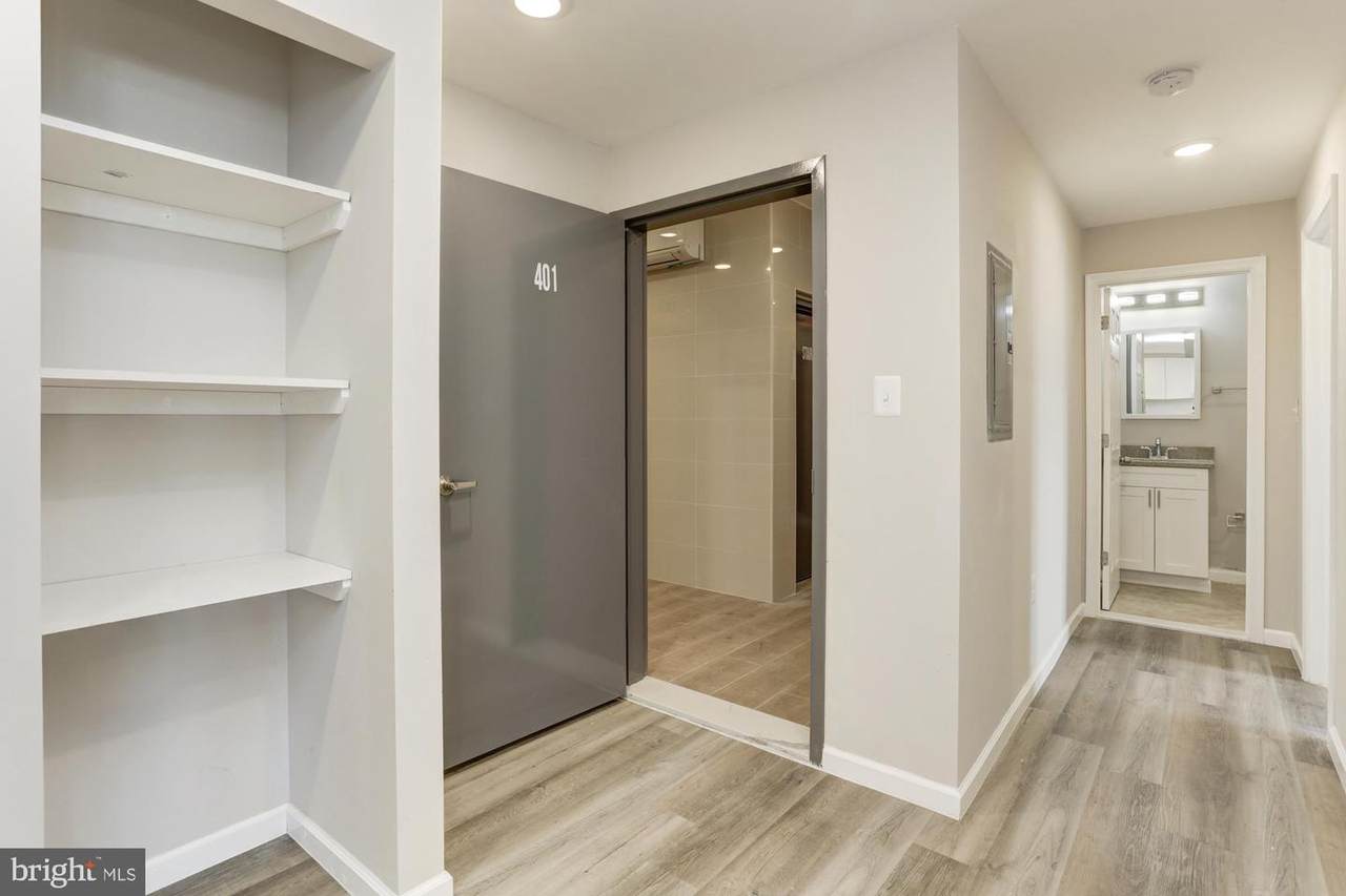 1923 Ashland Avenue - Photo 1