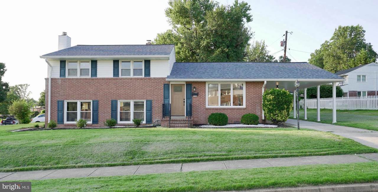 1900 Lismore Lane - Photo 1