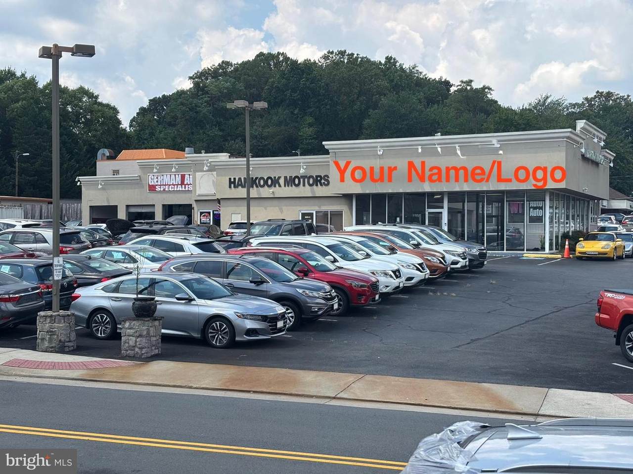 9909 Main Street - Photo 1