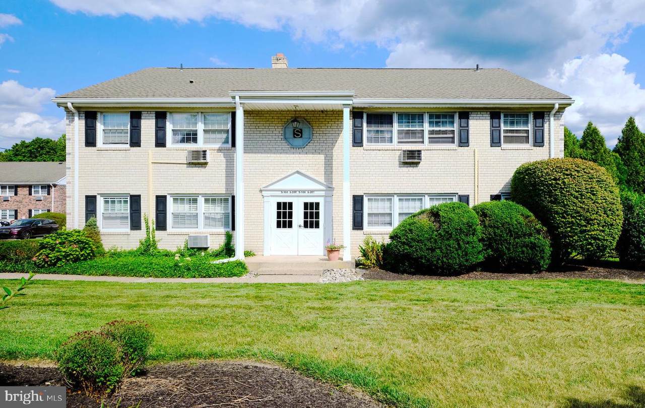 403 Main Street - Photo 1