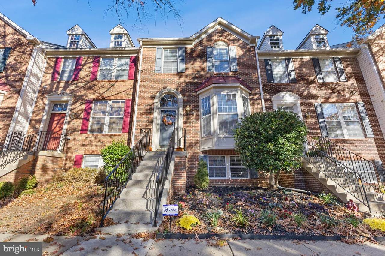 10018 Greenspire Way - Photo 1