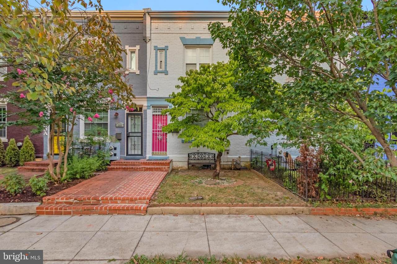 107 15TH Street - Photo 1