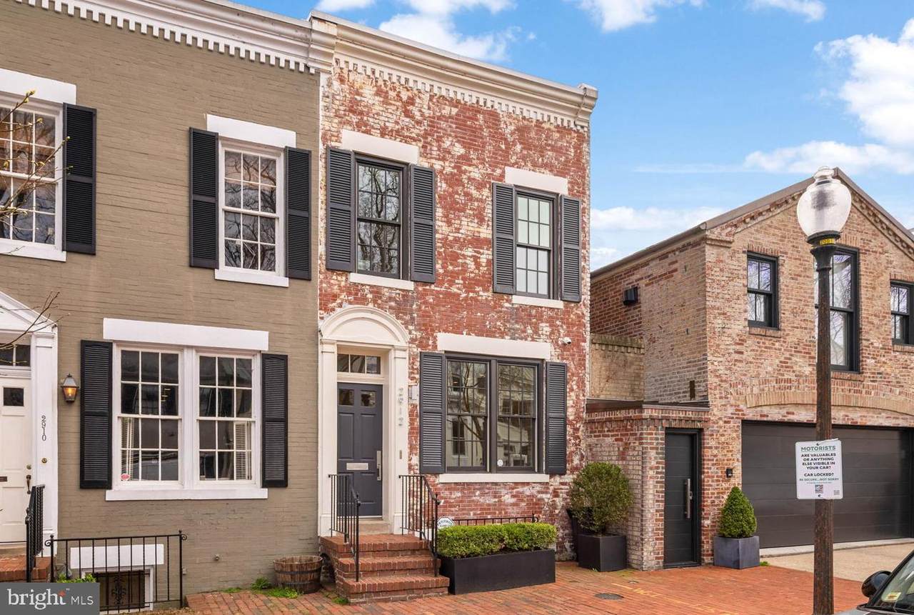 2912 Dumbarton Street - Photo 1