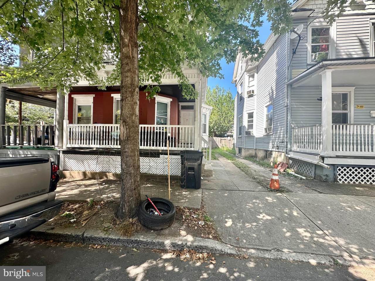 504 Tyler Street - Photo 1