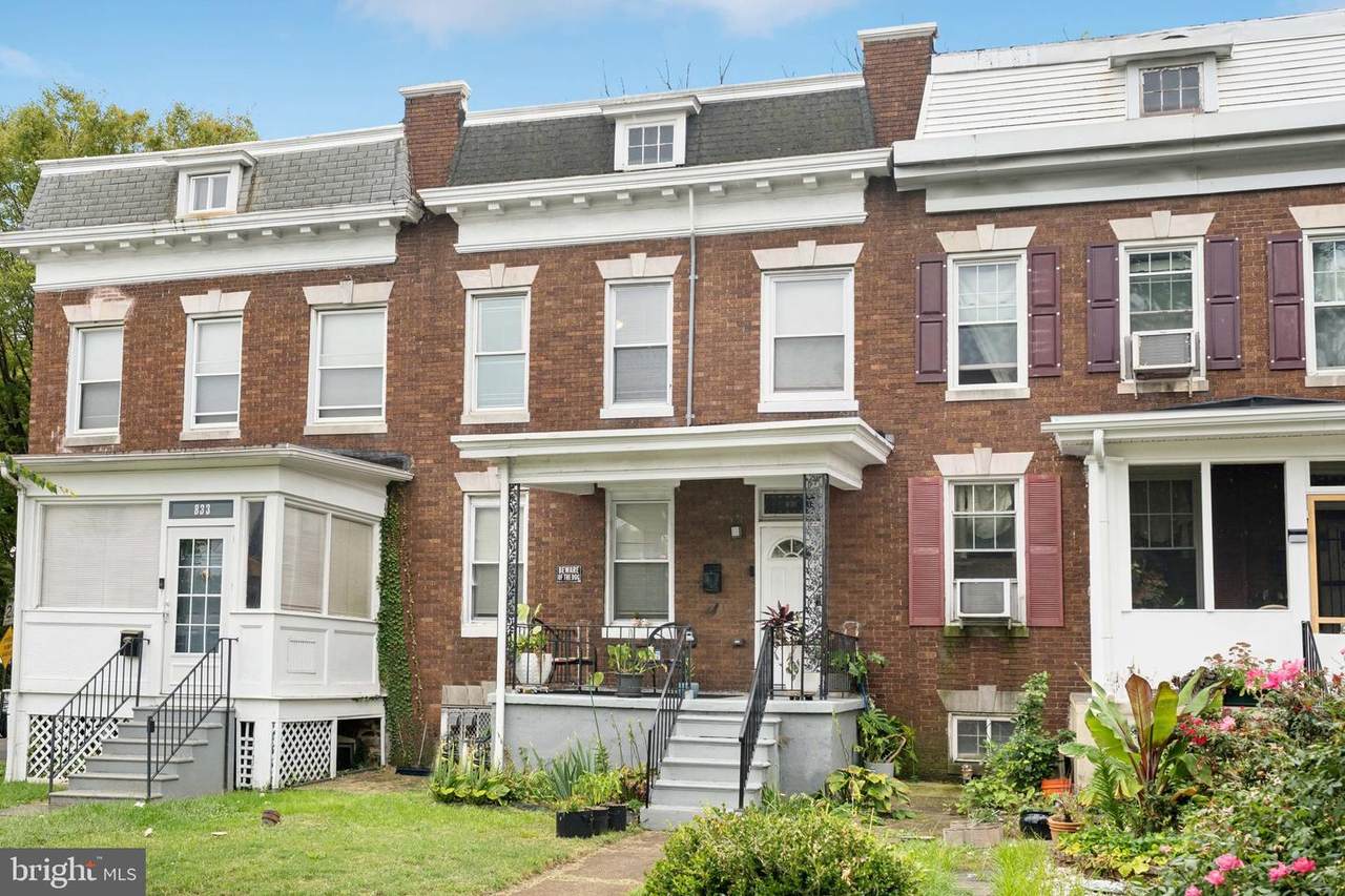 831 33RD Street - Photo 1