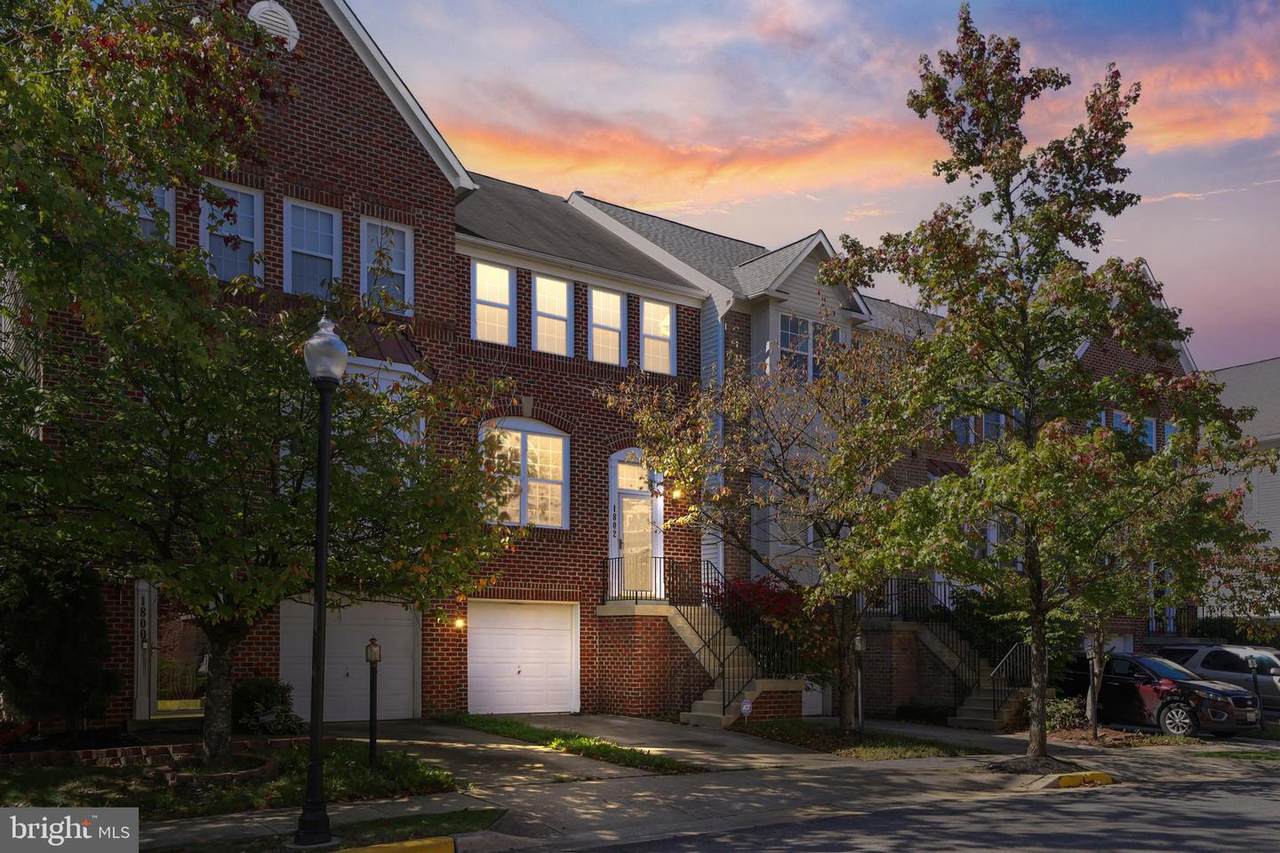 1802 Spanish Oak Lane - Photo 1