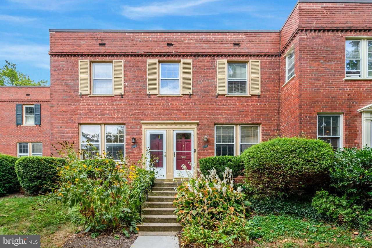 1500 Barton Street - Photo 1