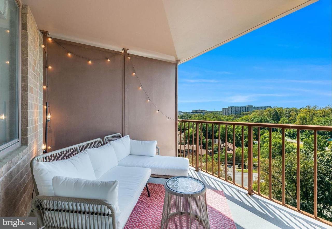 10101 Grosvenor Place - Photo 1