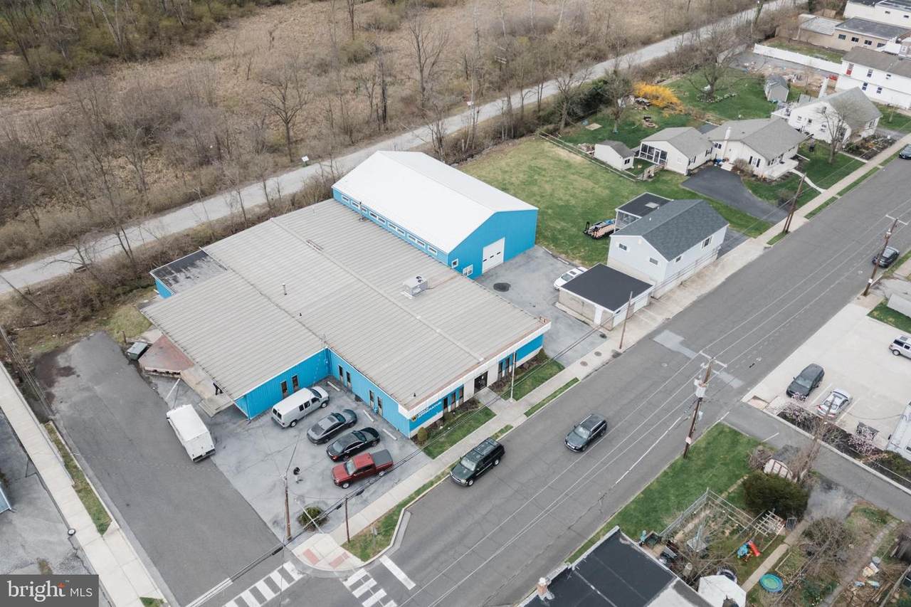 400 Front Street - Photo 1