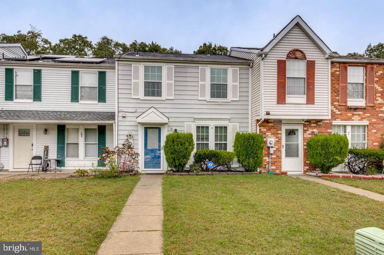 6 Victoria Manor Court - Photo 1