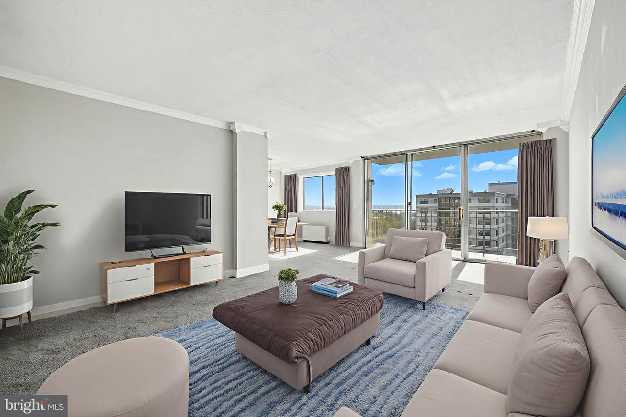 2059 Huntington Avenue - Photo 1