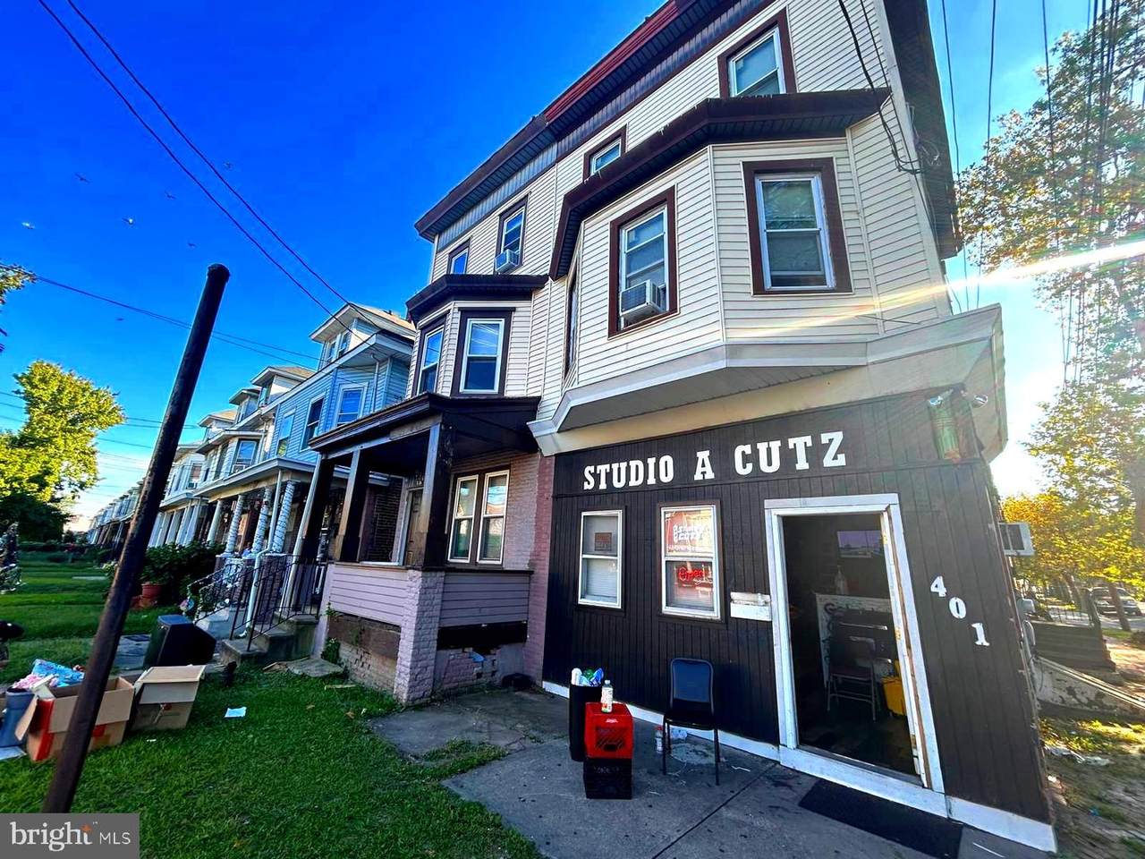 401 Olden Avenue - Photo 1