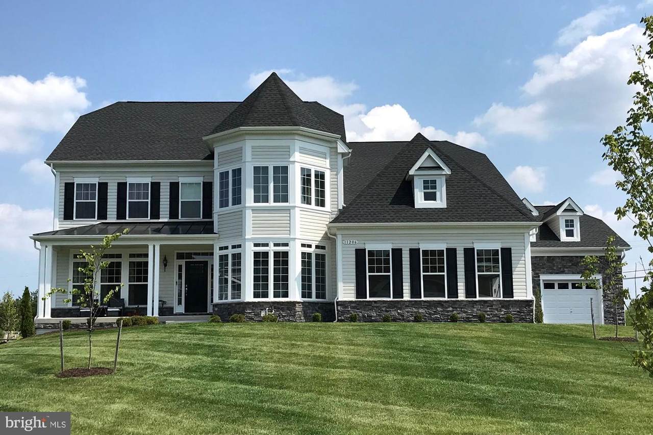 14008 Schaeffer Road - Photo 1