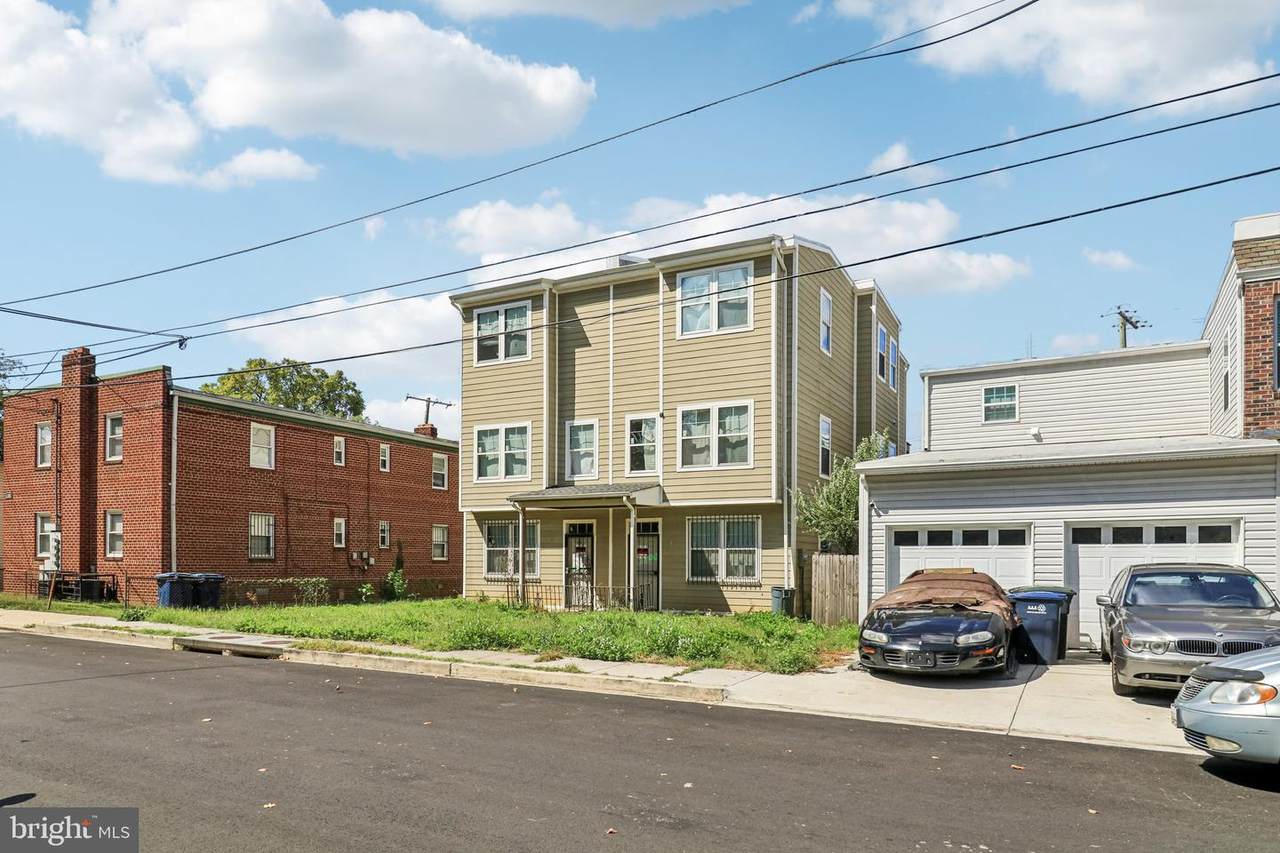 1058 44TH Street - Photo 1