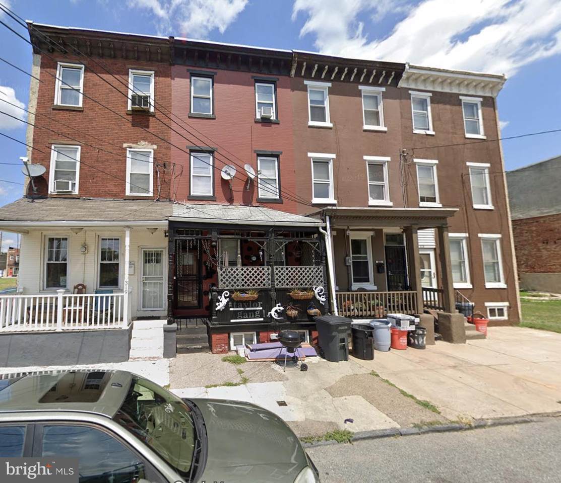 321 Washington Street - Photo 1
