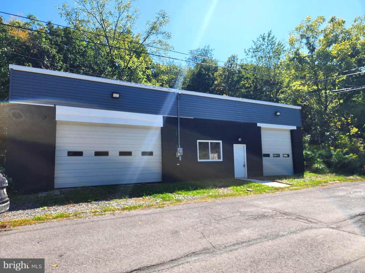 503 Pine Avenue - Photo 1