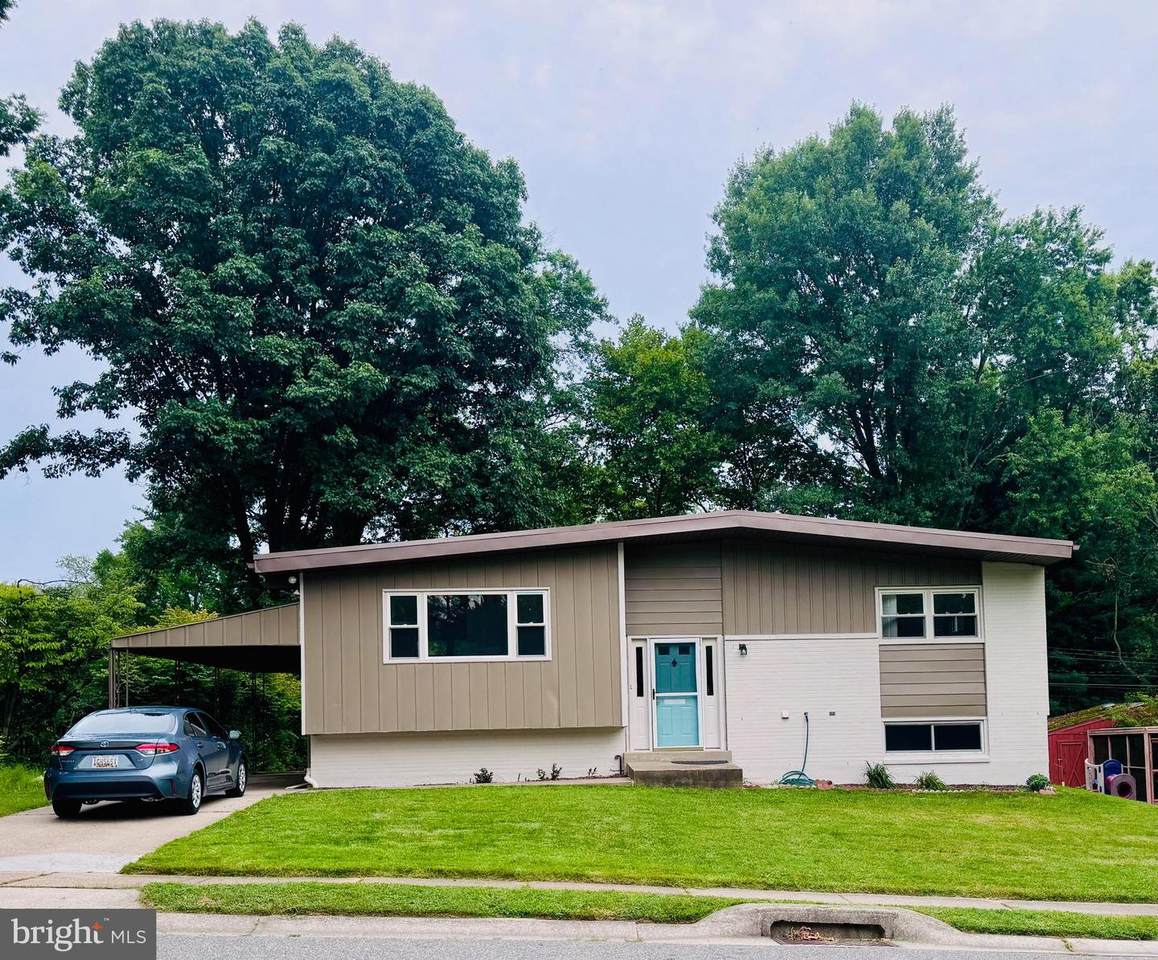 703 Bent Lane - Photo 1