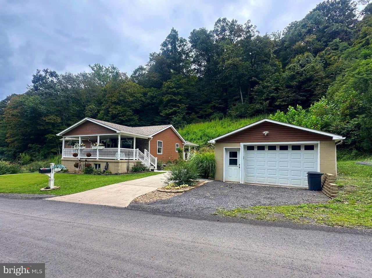 23417 Potomac Hollow Road - Photo 1