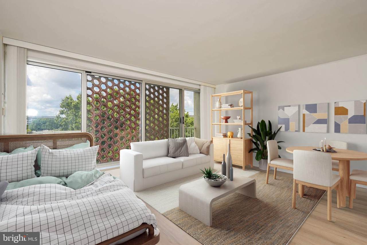 800 4TH Street - Photo 1