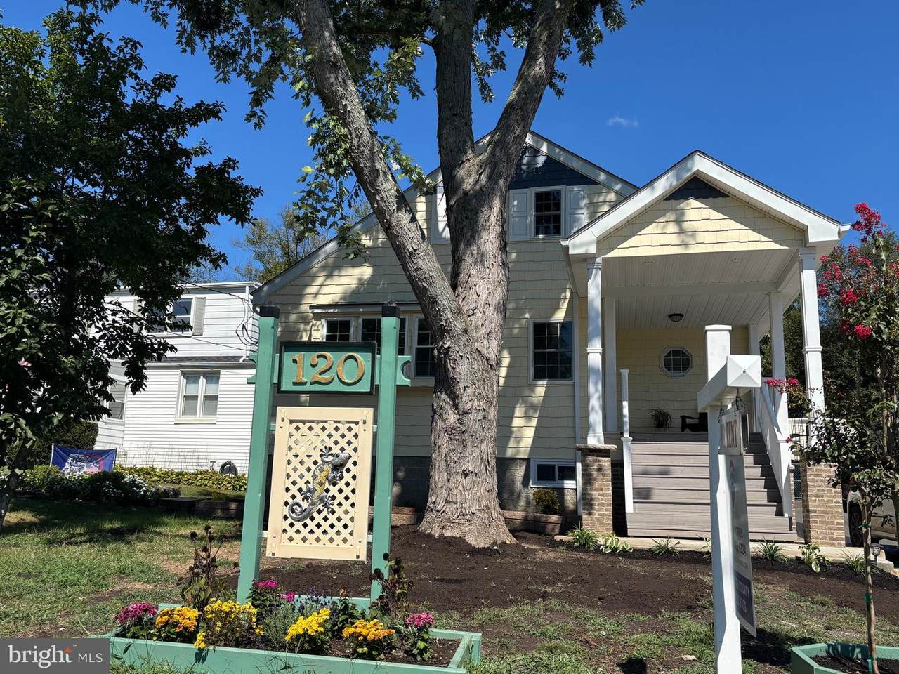 120 Phillips Avenue - Photo 1