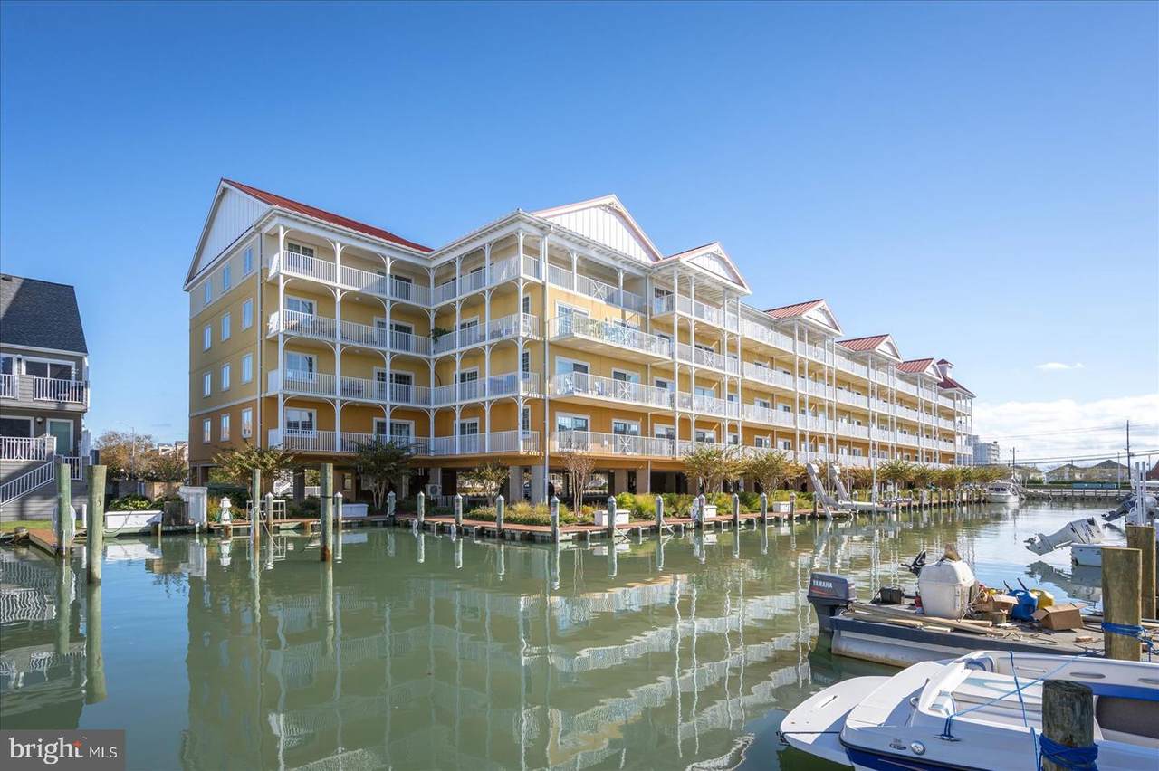 301 14TH Street - Photo 1