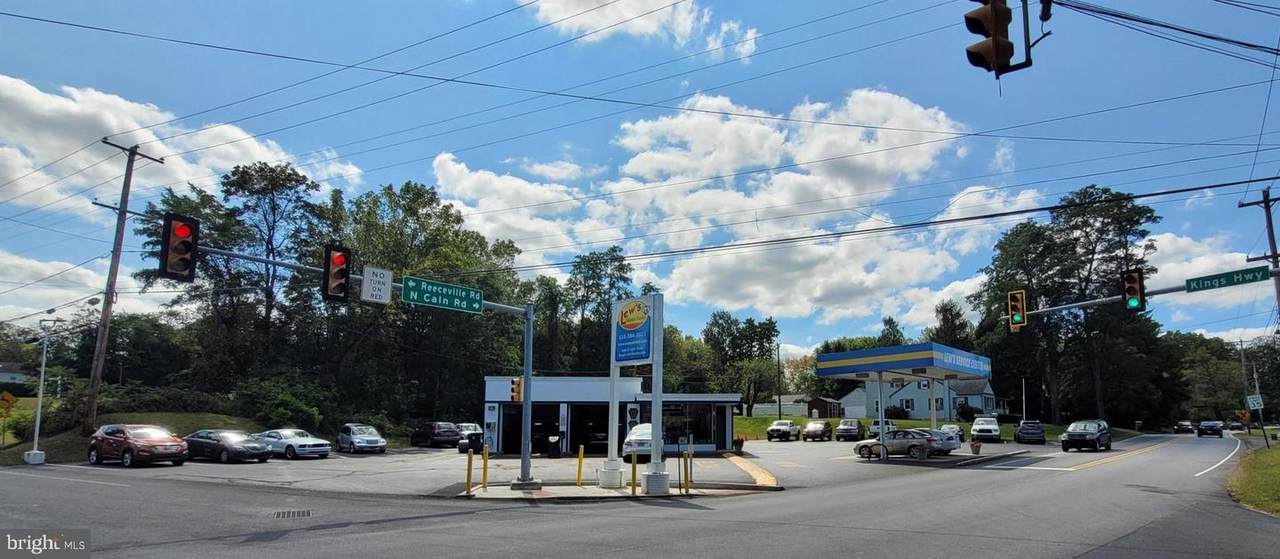 1900 Kings Highway - Photo 1