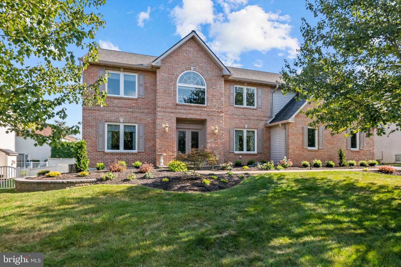 107 Atlantic Avenue - Photo 1